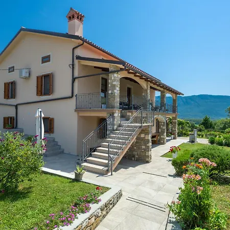 Activity And Familiy Milena With Heated Pool Krsan