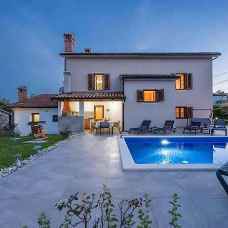 Villa Activity And Familiy Milena With Heated Pool
